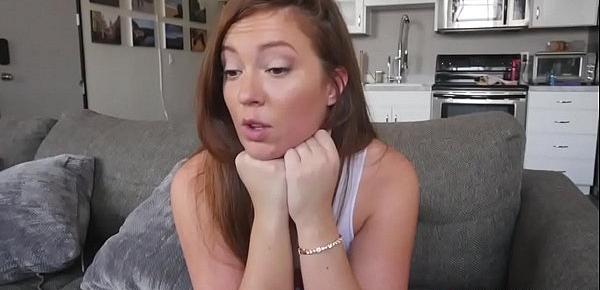  Maddy Oreilly make her butt bounce